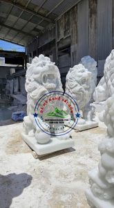 tượng linh vật
