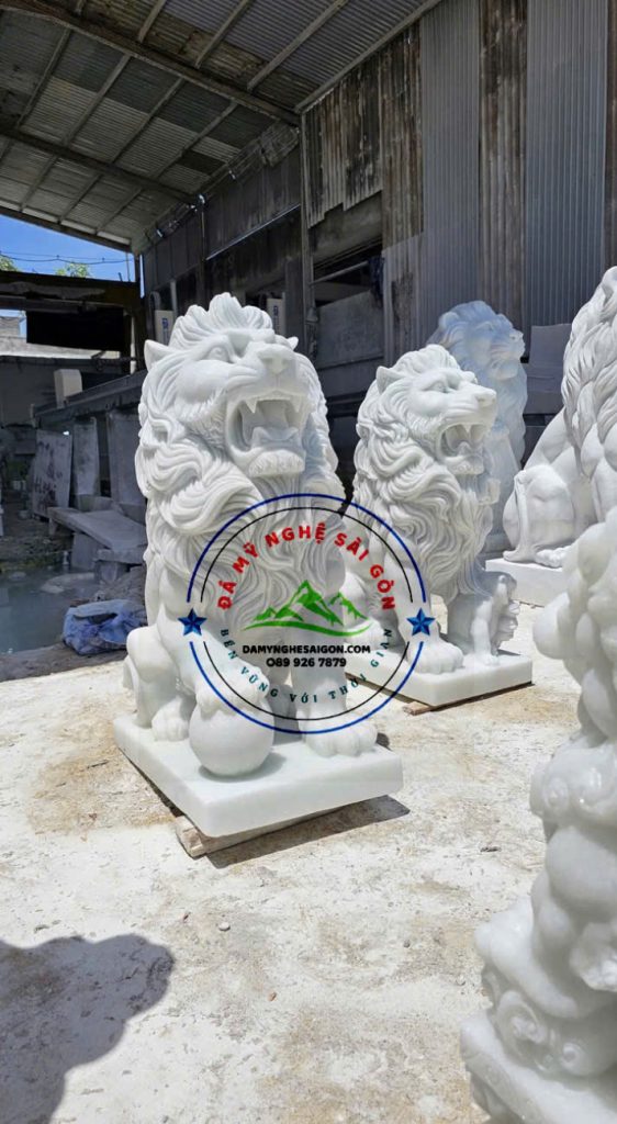 tượng linh vật