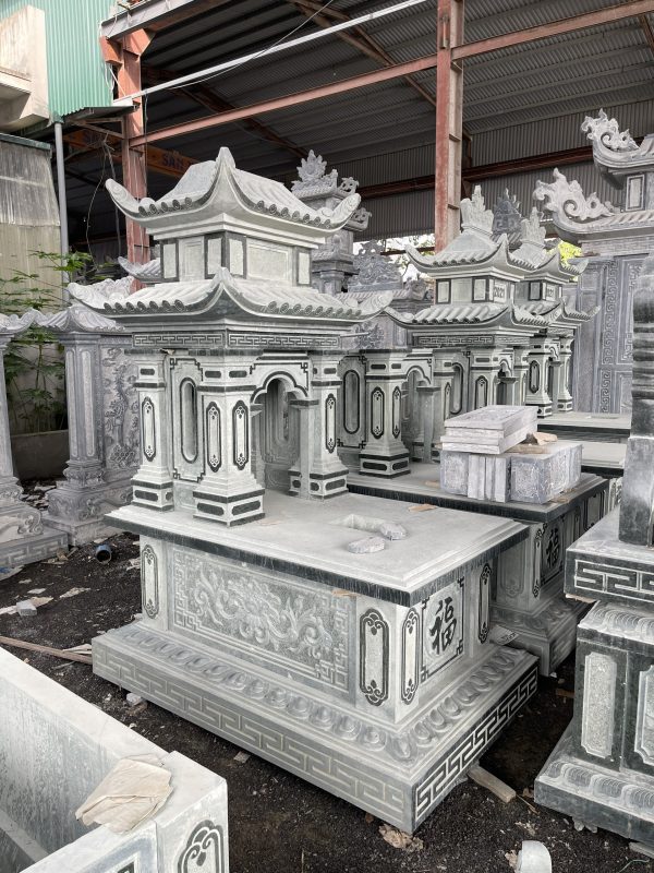 mộ đá 2 mái