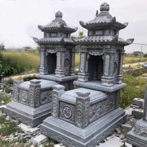 Đây là vấn đề gây tranh cãi giữa các gia đình, bởi quan điểm có sự khác nhau tùy theo vùng miền, tín ngưỡng và hoàn cảnh cụ thể