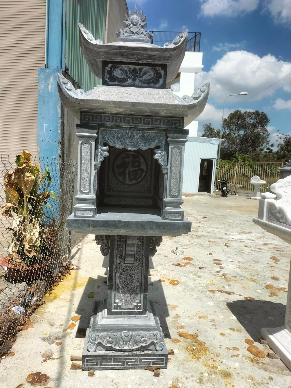 Am Thờ Đá Mỹ Nghệ