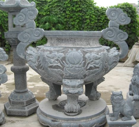 Lư hương đá – Vẻ đẹp tâm linh từ đá mỹ nghệ truyền thống