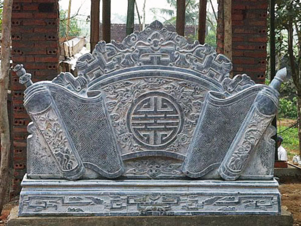 Cuốn thư đá không chỉ là chi tiết trang trí, mà còn là biểu tượng mang đậm giá trị văn hóa – tâm linh của người Việt. Trong mỗi công trình đá mỹ nghệ, từ lăng mộ đến nhà thờ họ, đình chùa…