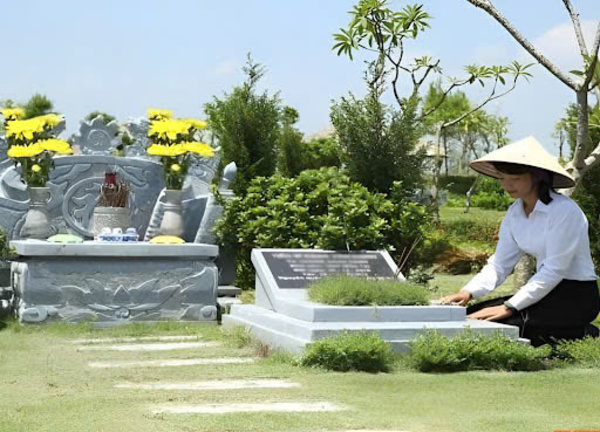 Khi đã quyết định di dời mộ phần sang vị trí khác, việc xây dựng lại mộ mới là điều tất yếu. Mộ đá mỹ nghệ mang lại nhiều lợi ích vượt trội