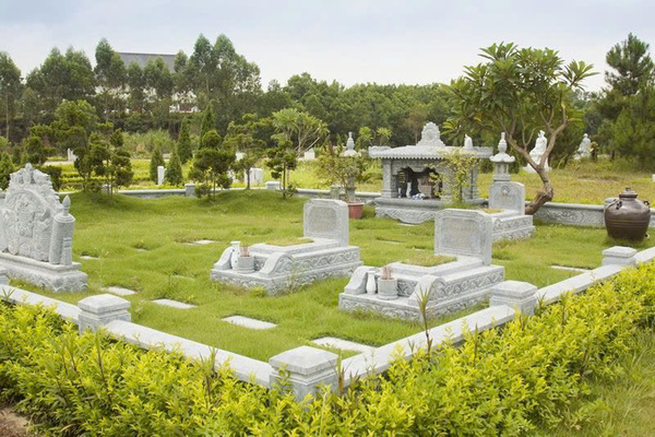 Hiện nay, xu hướng xây mộ đá mỹ nghệ ngày càng phổ biến vì tính thẩm mỹ cao, độ bền vững theo thời gian và mang ý nghĩa tôn vinh tổ tiên