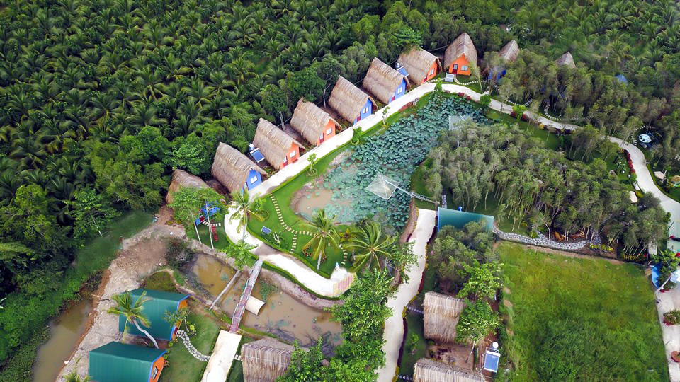 Việc kết hợp đá mỹ nghệ trong thiết kế resort và homestay không chỉ mang lại vẻ đẹp thẩm mỹ vượt thời gian mà còn thể hiện sự tôn trọng thiên nhiên, văn hóa và giá trị tinh thần của con người Việt Nam