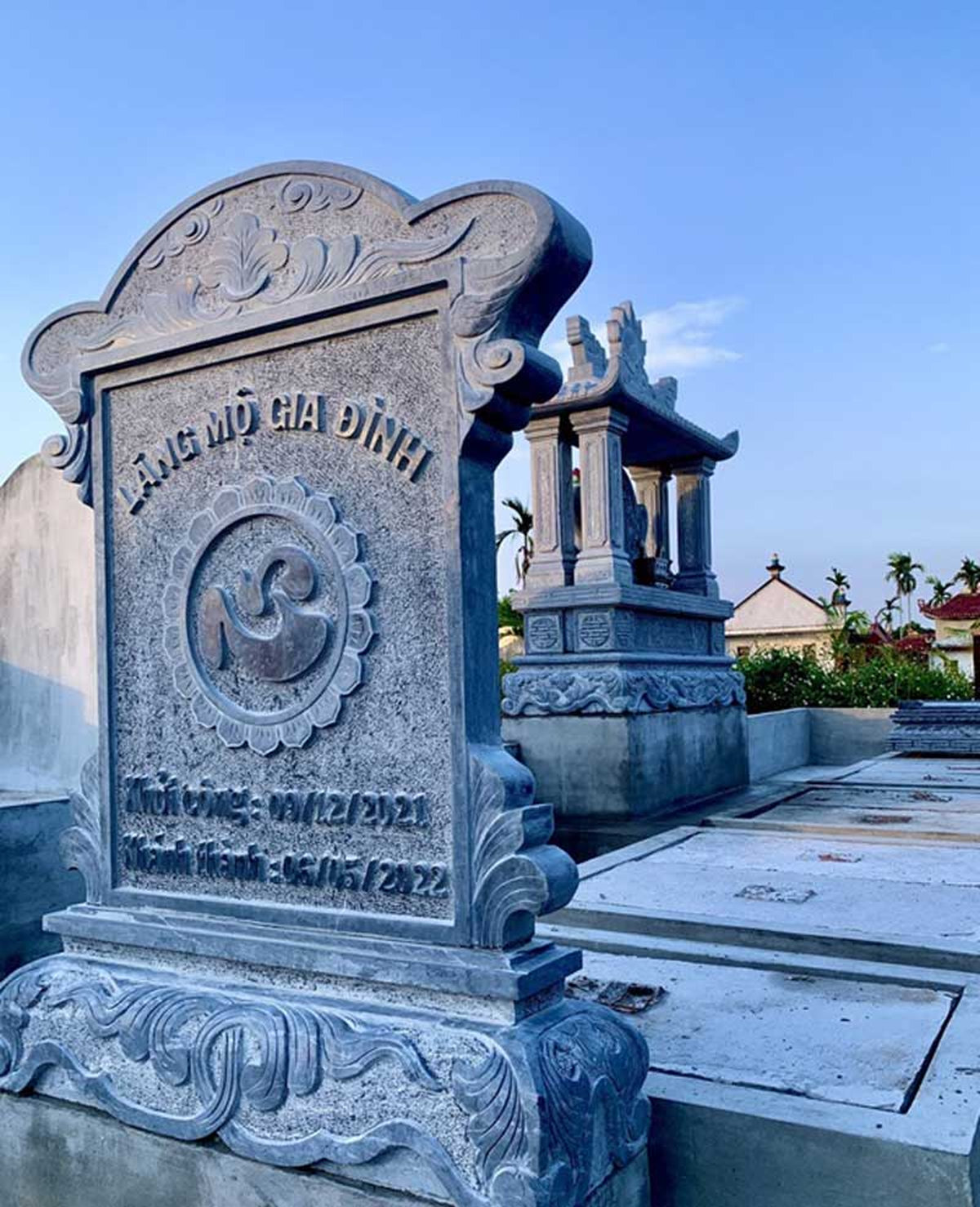 Tên có thể kết hợp với những từ mang ý nghĩa tốt đẹp như “Phúc Đức”, “Tổ Tiên”, “Vĩnh Hằng”, “An Lạc”, “Thiện Tâm”, “Trường Thọ” để thể hiện mong ước trường tồn và hưng thịnh cho con cháu