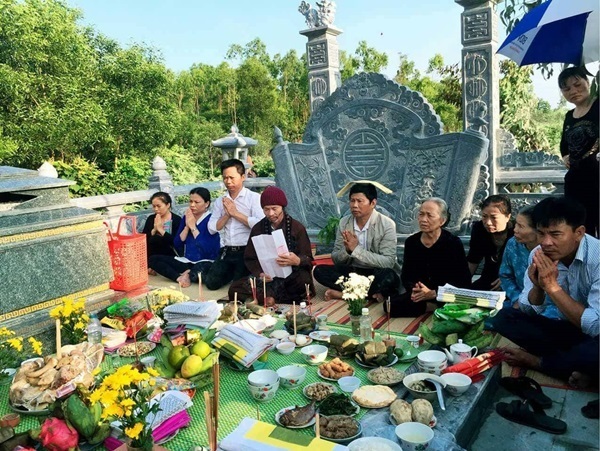 khi sử dụng đá mỹ nghệ trong không gian thờ tự, người ta tin rằng nguồn năng lượng tự nhiên ấy sẽ góp phần tăng thêm sự linh thiêng và trang nghiêm