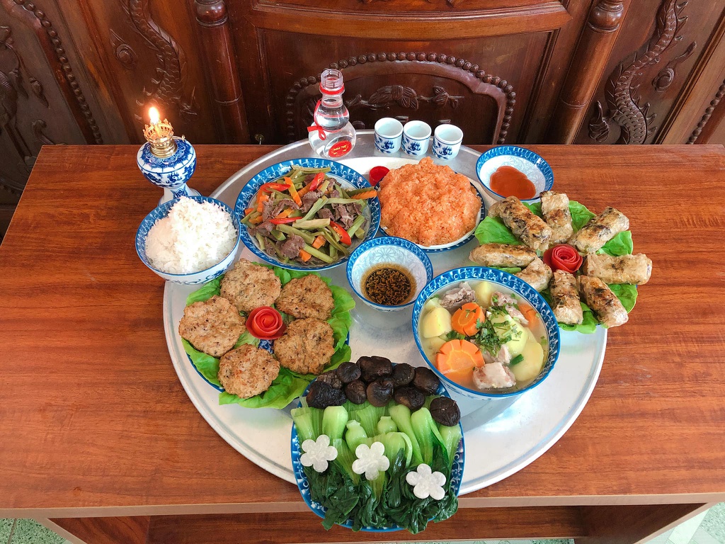 Văn khấn Thần Tài mùng 1, ngày rằm – Ý nghĩa và bài khấn chuẩn tâm linh