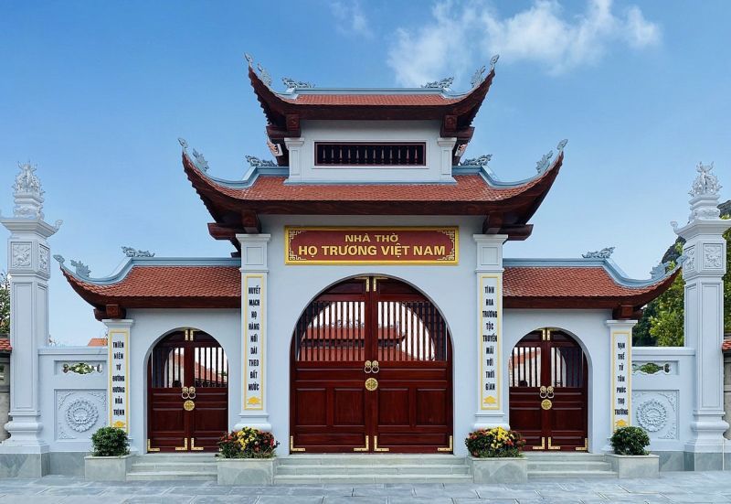 Trong kiến trúc tâm linh và văn hóa Việt Nam, cổng đá nhà thờ họ không chỉ là lối vào mang tính biểu trưng mà còn là linh hồn của toàn bộ công trình