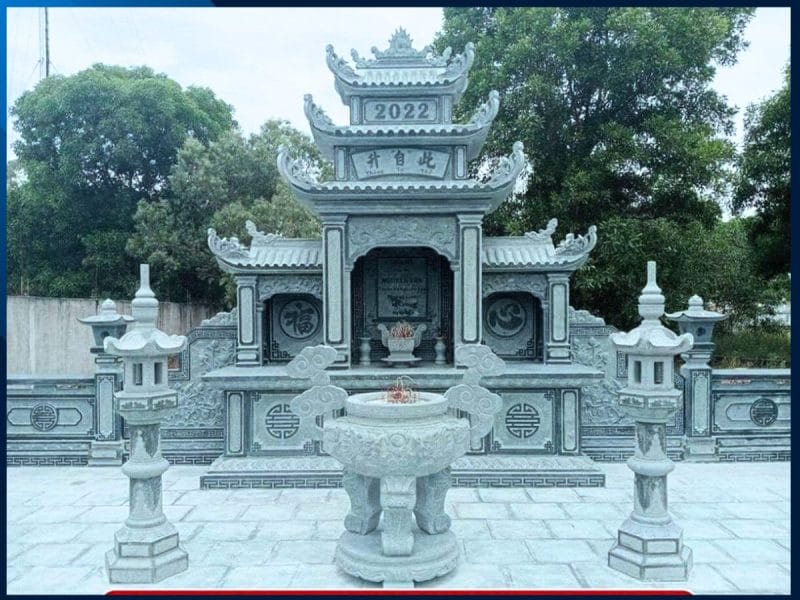 Trong văn hóa tâm linh của người Việt, khu lăng mộ đá không chỉ là nơi yên nghỉ của tổ tiên, mà còn là biểu tượng thiêng liêng thể hiện lòng hiếu đạo, sự tri ân và niềm tự hào của con cháu đối với dòng tộc