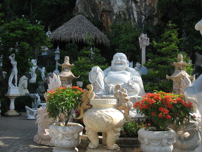 Trong suốt hành trình phát triển của các làng nghề truyền thống Việt Nam, nghề điêu khắc đá mỹ nghệ đã khẳng định được vị thế đặc biệt của mình