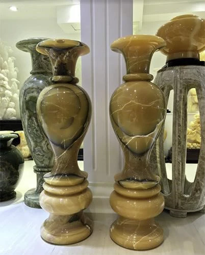 Lục bình đá mang nhiều ý nghĩa phong thủy tốt lành và được sử dụng trong nhiều không gian