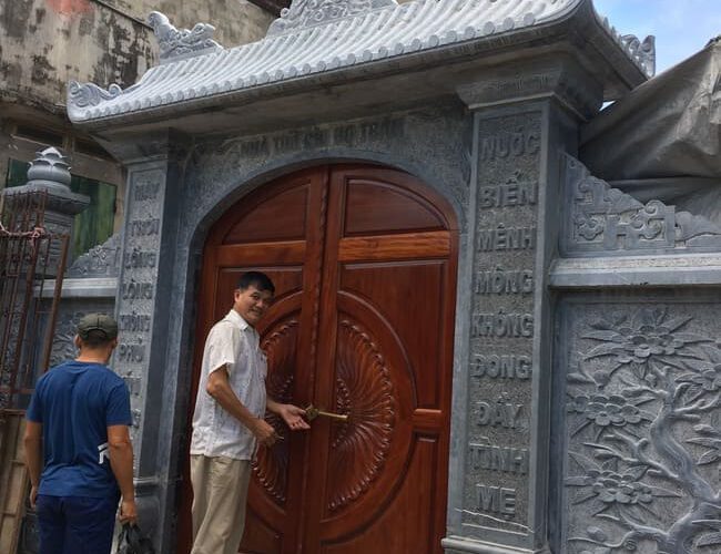 Cổng đá nhà thờ họ không chỉ là một hạng mục kiến trúc, mà còn là dấu ấn truyền thống trường tồn – biểu tượng của sự gắn kết giữa quá khứ và hiện tại