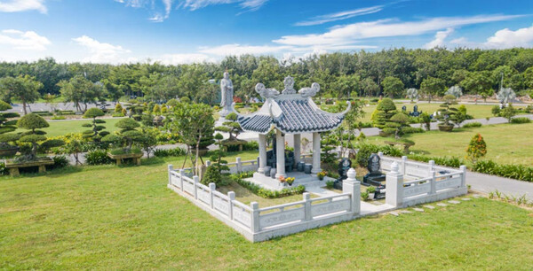 “Đá mỹ nghệ Việt Nam – không chỉ là sản phẩm, mà là tinh thần, là văn hóa được khắc sâu trong từng đường nét.”Và chính tinh thần đó đã, đang và sẽ tiếp tục đưa thương hiệu đá Việt vươn xa, sánh vai cùng những nền mỹ nghệ hàng đầu thế giới.