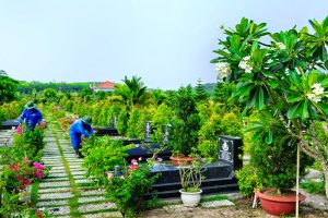 Ngày Thường Có Nên Ra Mộ Không? – Góc Nhìn Tâm Linh Và Giá Trị Từ Đá Mỹ Nghệ