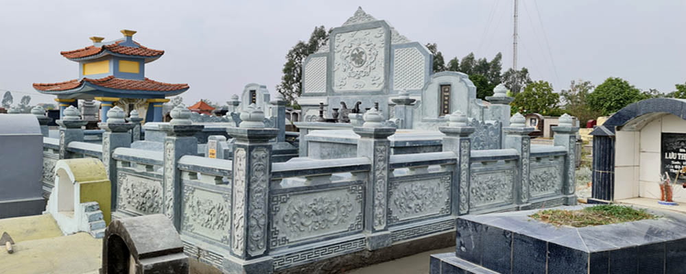 Trong lĩnh vực điêu khắc và xây dựng các công trình tâm linh, đá mỹ nghệ là vật liệu đóng vai trò vô cùng quan trọng