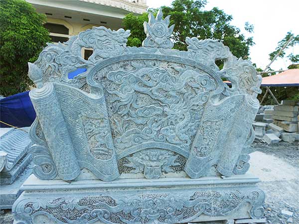 Trong nghệ thuật bài trí kiến trúc truyền thống và không gian tâm linh, bình phong đá phong thủy giữ vai trò vô cùng quan trọng