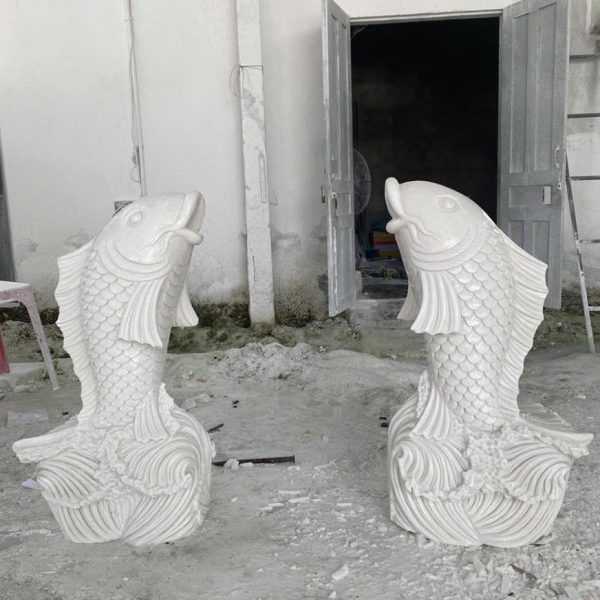 Mỗi sản phẩm tượng Cá chép hóa rồng đá đều mang tính duy nhất, bởi vân đá và sắc độ không khối nào giống khối nào