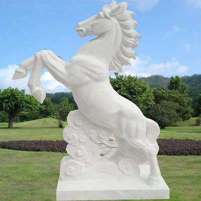 Trong văn hóa Á Đông, hình tượng con ngựa luôn gắn liền với tinh thần bền bỉ, mạnh mẽ và khát vọng vươn lên