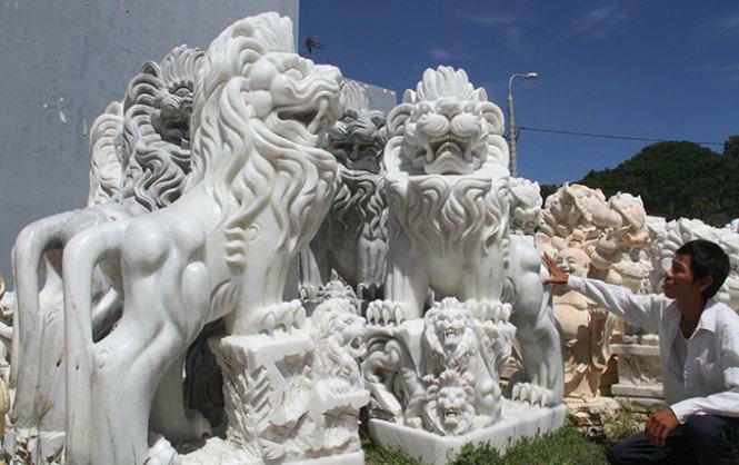 Những tác phẩm ra đời từ tảng đá vô tri