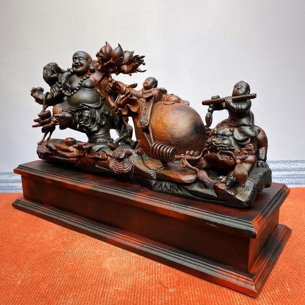 Trong văn hóa Á Đông, đặc biệt là Việt Nam, Phật Di Lặc được xem là biểu tượng của niềm vui, sự bao dung và thịnh vượng