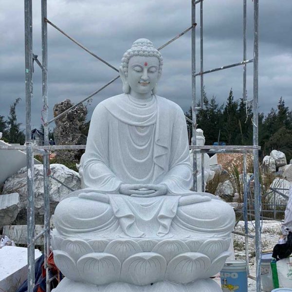 Quá trình tạo tác tượng Phật Thích Ca đá đòi hỏi sự kết hợp hài hòa giữa kỹ thuật điêu khắc tinh xảo và sự hiểu biết sâu sắc về Phật pháp