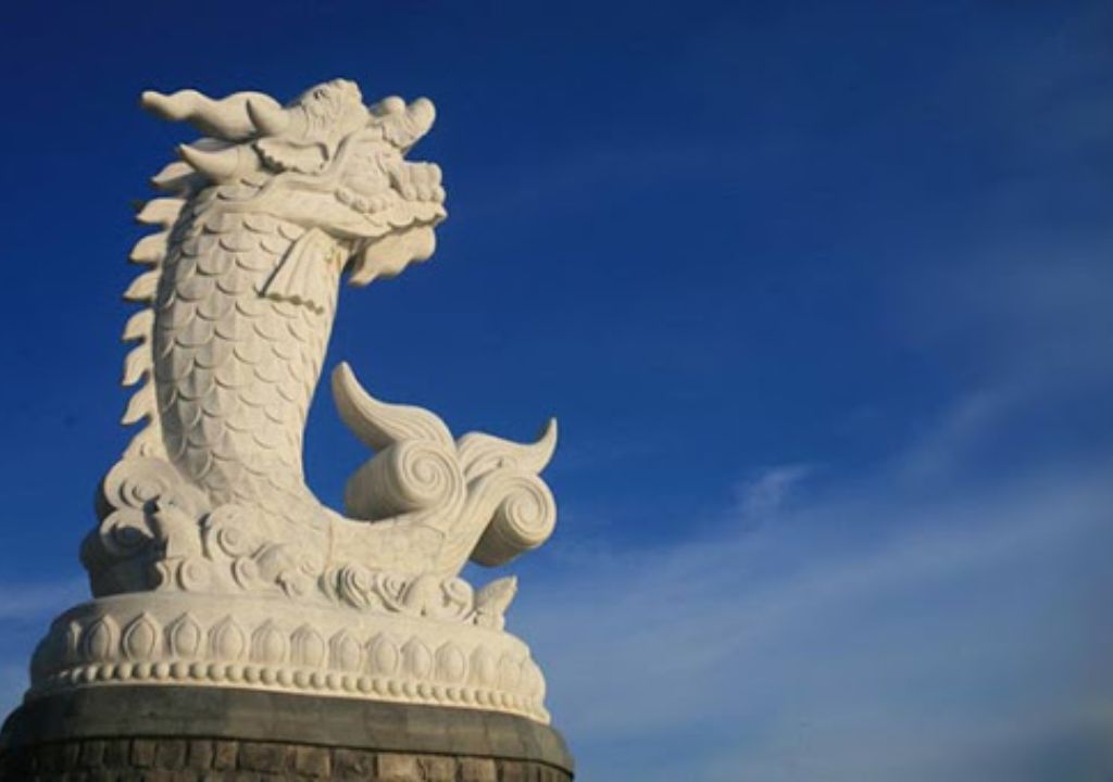 Đá mỹ nghệ không phô trương sự rực rỡ nhất thời, mà chinh phục bằng nét đẹp bền vững, càng ngắm càng thấy tinh tế