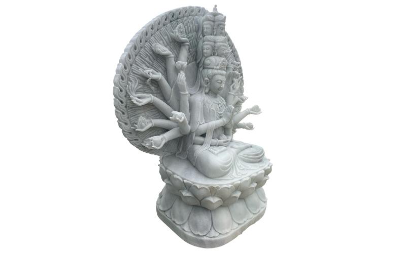Chế tác tượng Quan Âm Nghìn Mắt Nghìn Tay là một trong những thử thách lớn nhất của nghề điêu khắc đá mỹ nghệ