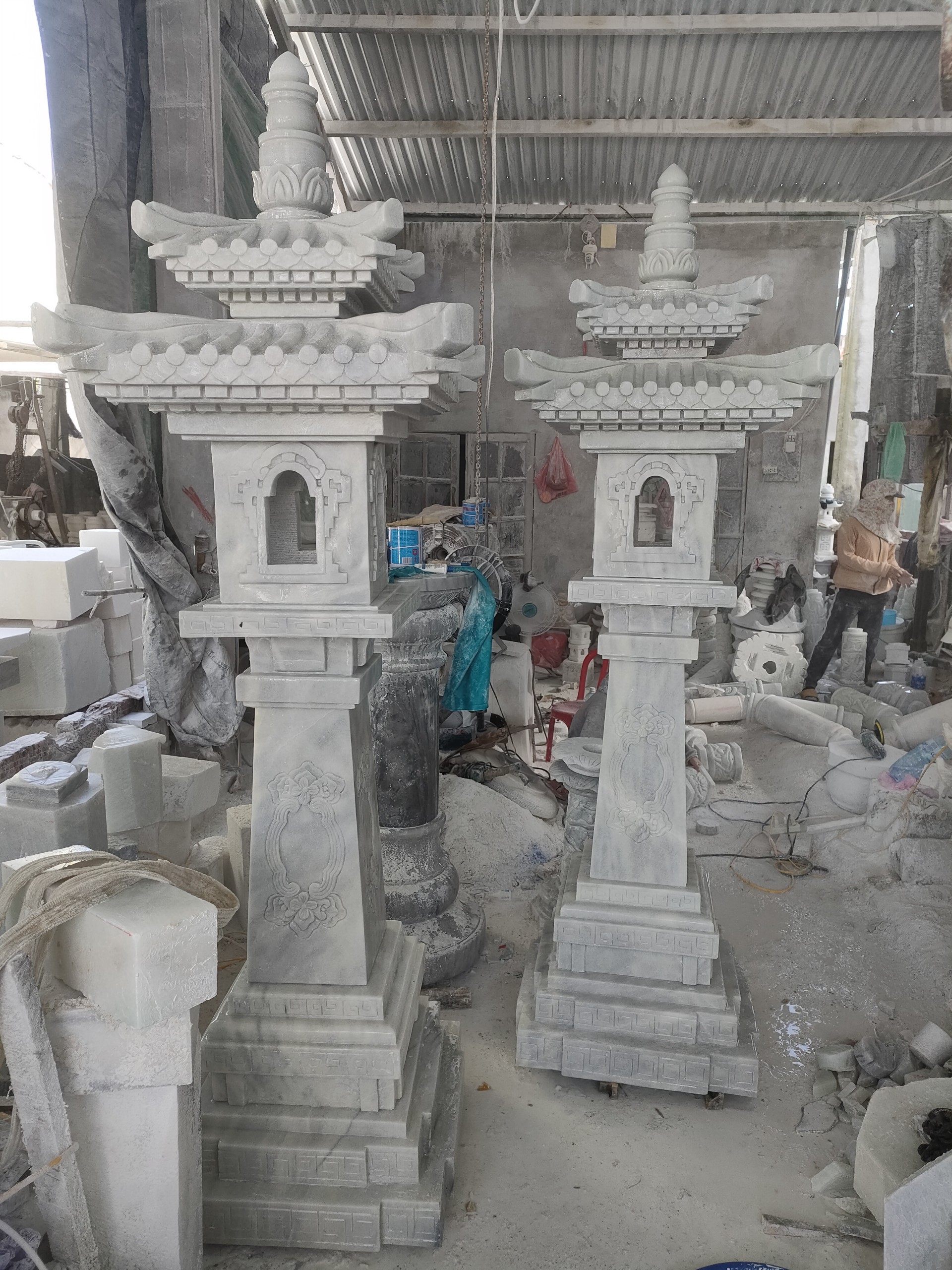 “Cột đèn đá – Ánh sáng của không gian thiền” không chỉ là một sản phẩm đá mỹ nghệ đơn thuần, mà còn là biểu tượng của sự tĩnh lặng, sự soi sáng và chiều sâu nội tâm