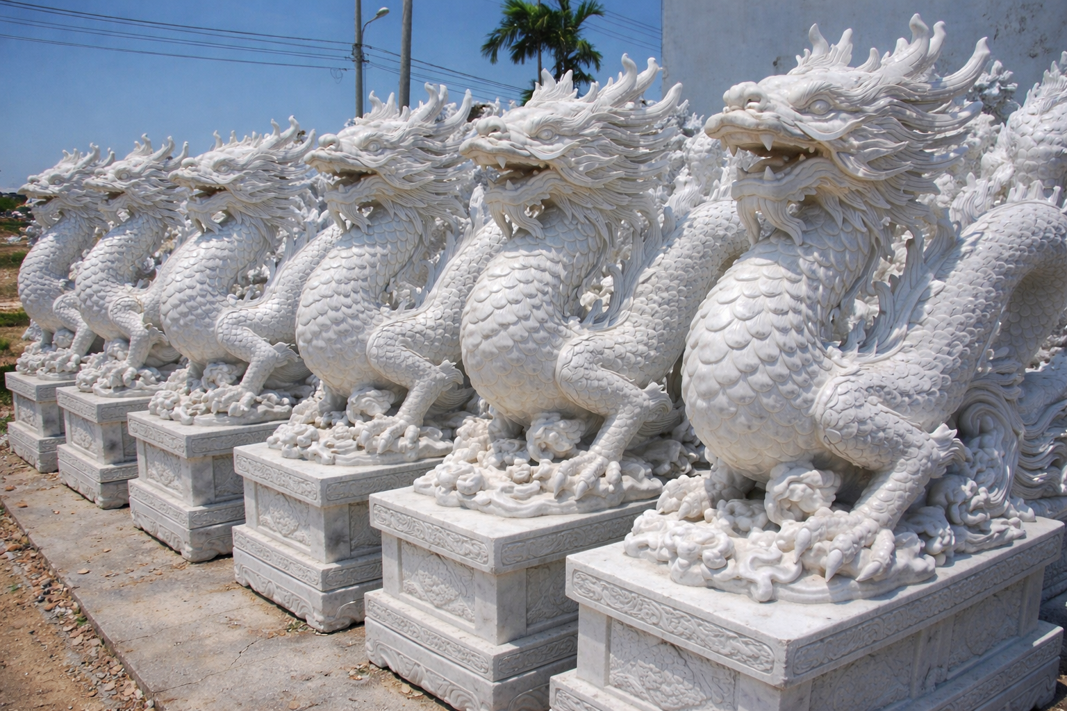 Để đảm bảo chất lượng và giá trị thẩm mỹ, việc lựa chọn cơ sở sản xuất đá mỹ nghệ uy tín là yếu tố quan trọng