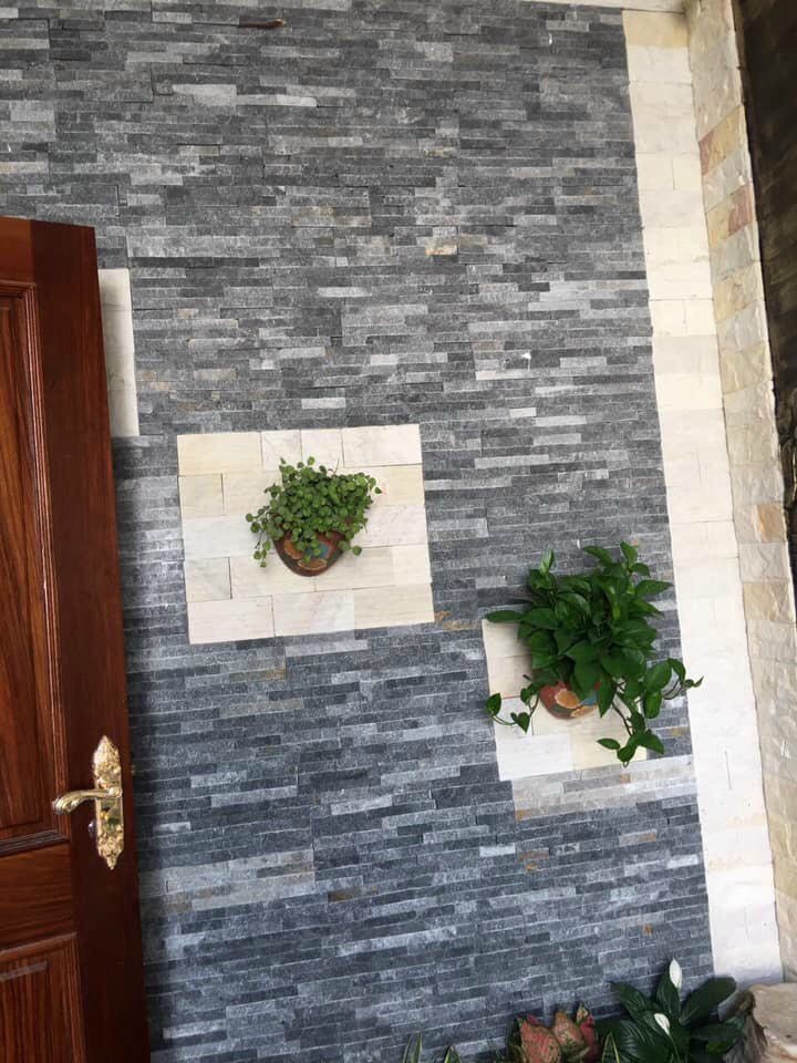 Nhiều khách hàng lựa chọn đá mỹ nghệ theo yêu cầu nhằm đảm bảo yếu tố phong thủy phù hợp với tuổi, mệnh và hướng nhà