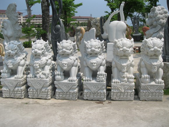 Trong phong thủy Á Đông, linh vật đá không chỉ mang ý nghĩa tâm linh mà còn đại diện cho quyền lực và sự bảo hộ