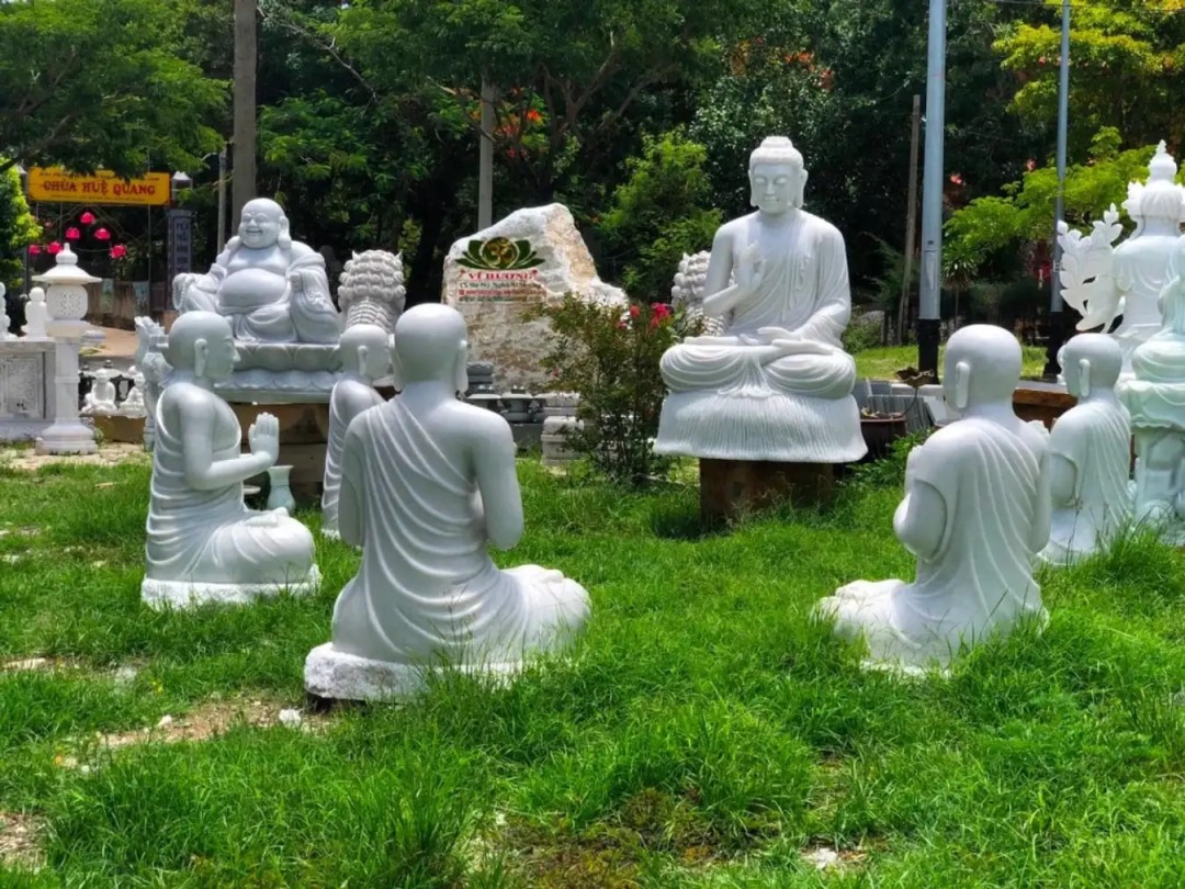 Trong bối cảnh kiến trúc hướng đến phát triển bền vững, đá mỹ nghệ ngày càng được đánh giá cao