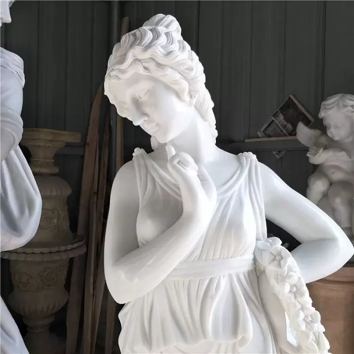 Trong dòng chảy không ngừng của kiến trúc và nghệ thuật trang trí, đá mỹ nghệ thủ công vẫn giữ cho mình một vị thế riêng biệt