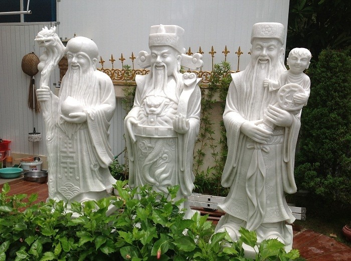 Chuyên gia luôn đánh giá sản phẩm dựa trên giá trị tổng thể, không chỉ con số ban đầu. Một sản phẩm chất lượng cao có thể bền đẹp hàng chục năm, thậm chí càng lâu càng tăng giá trị thẩm mỹ